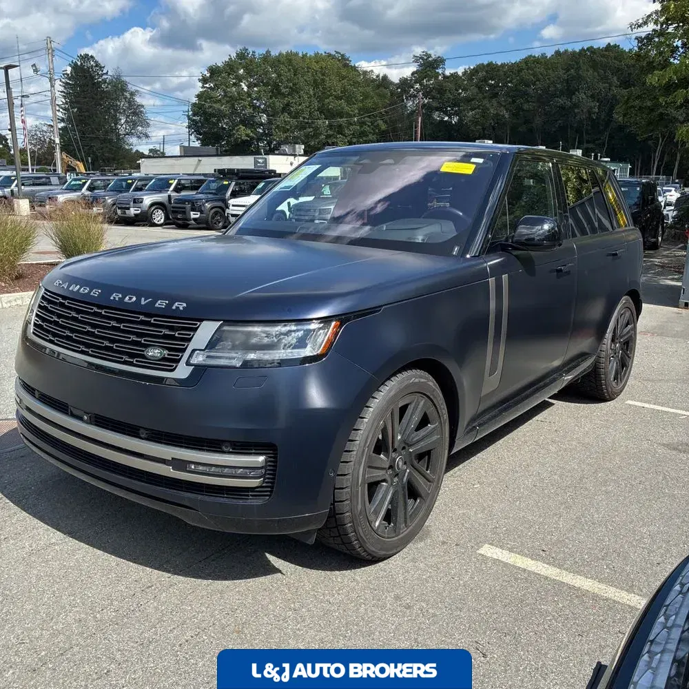 2023 Land Rover Range Rover P530 SE