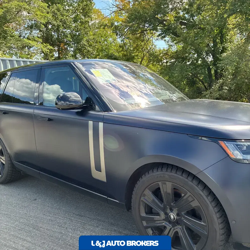 2023 Land Rover Range Rover P530 SE