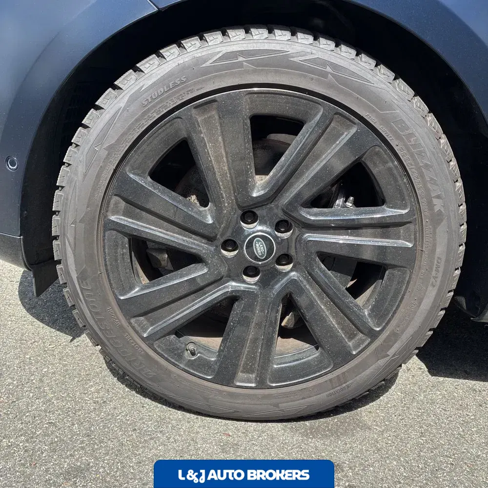 2023 Land Rover Range Rover P530 SE