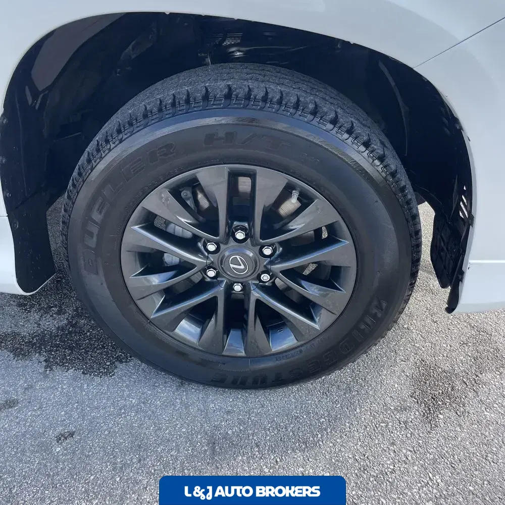 2023 Lexus GX 460 Base