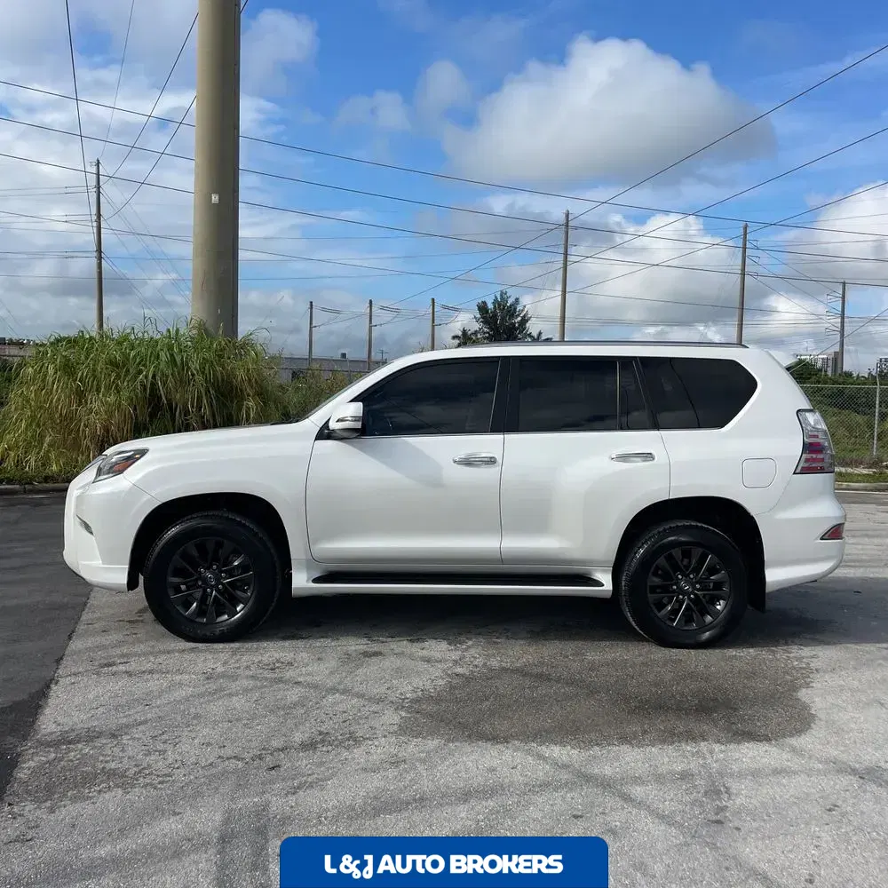 2023 Lexus GX 460 Base