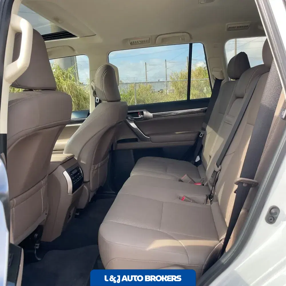 2023 Lexus GX 460 Base