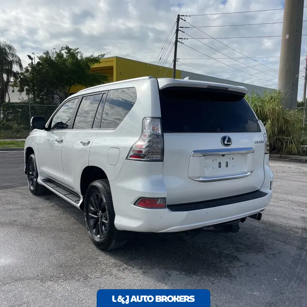 2023 Lexus GX 460 Base
