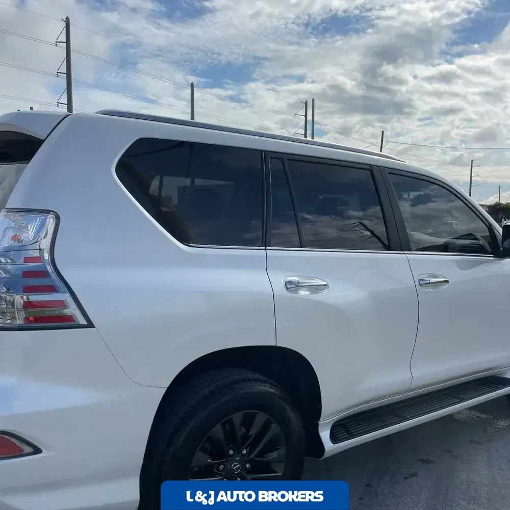 2023 Lexus GX 460 Base