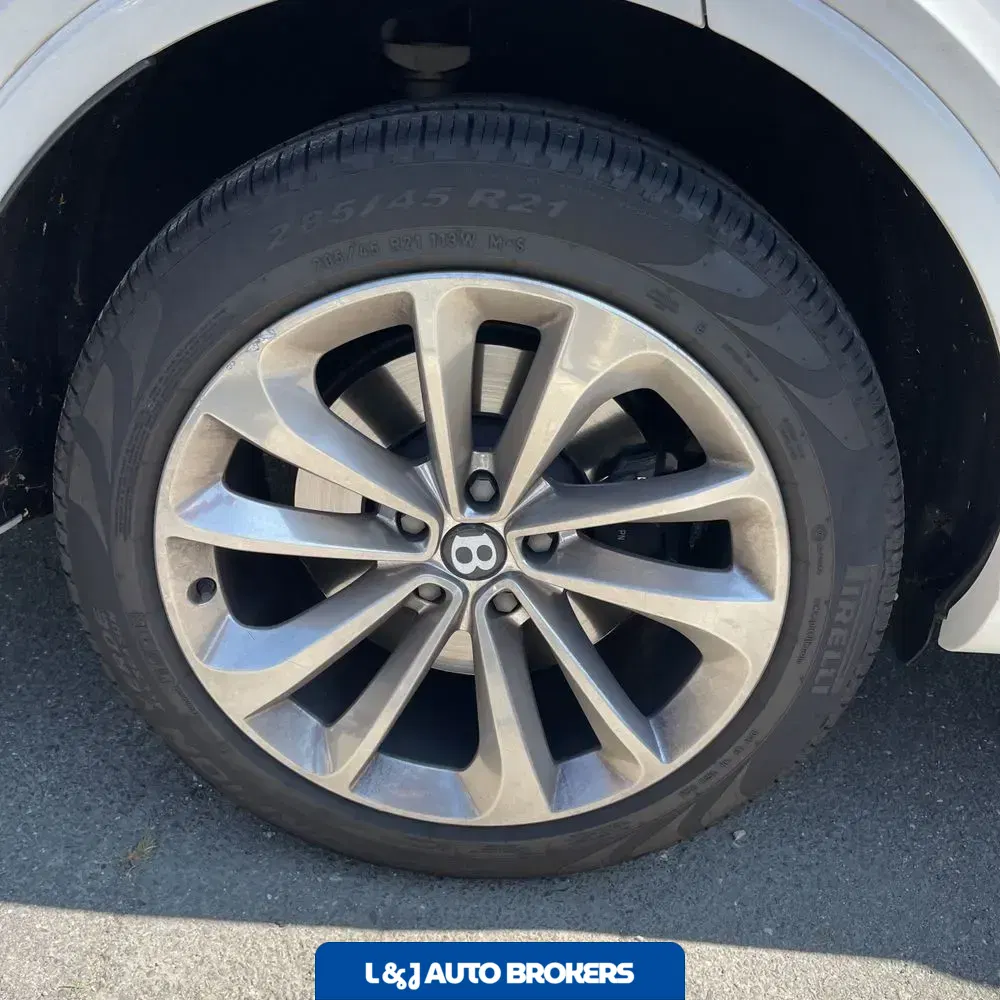 2021 Bentley Bentayga V8
