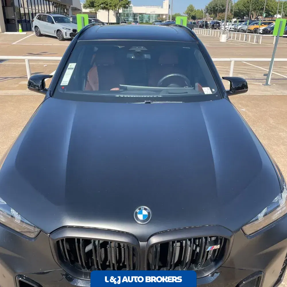 2024 BMW X5 M60i