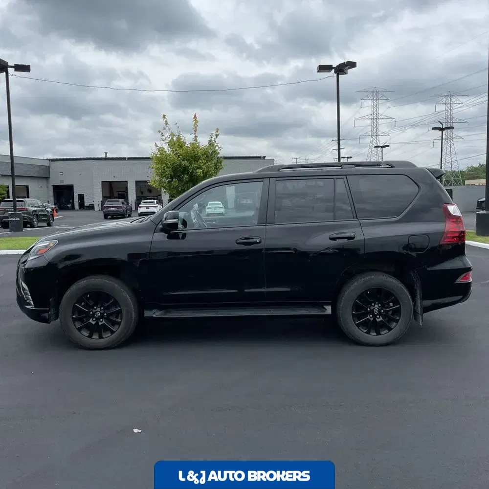 2022 Lexus GX 460 Base