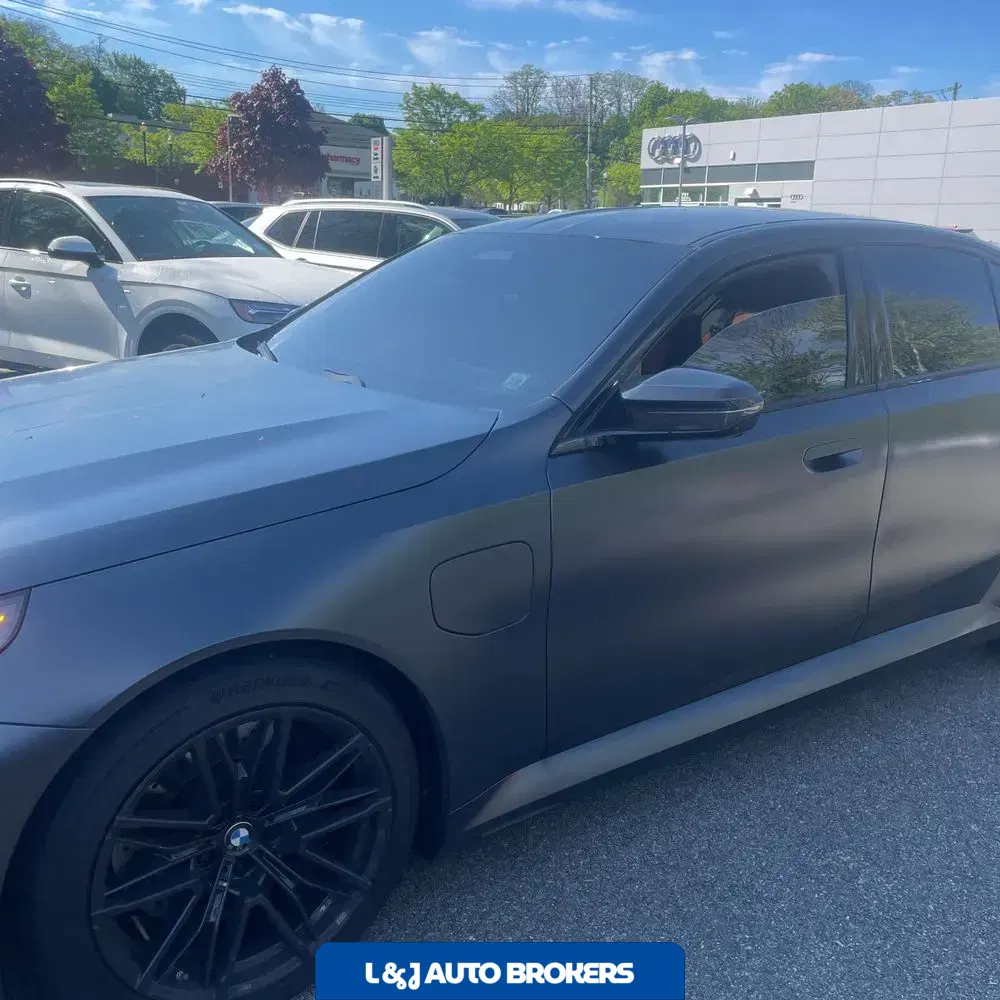 2025 BMW M5 Base