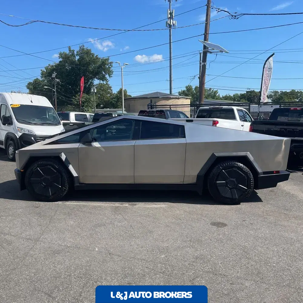 2024 Tesla Cybertruck CyberBeast