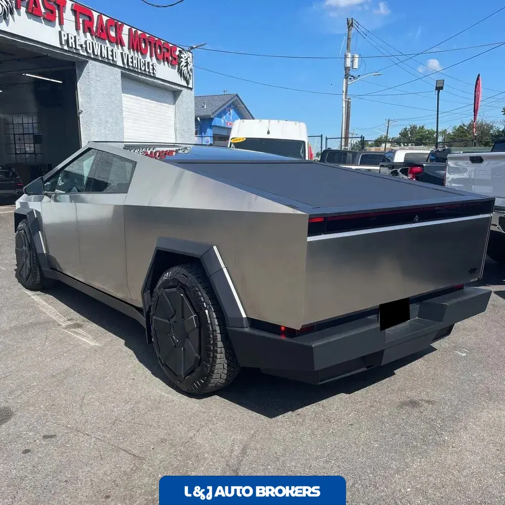 2024 Tesla Cybertruck CyberBeast