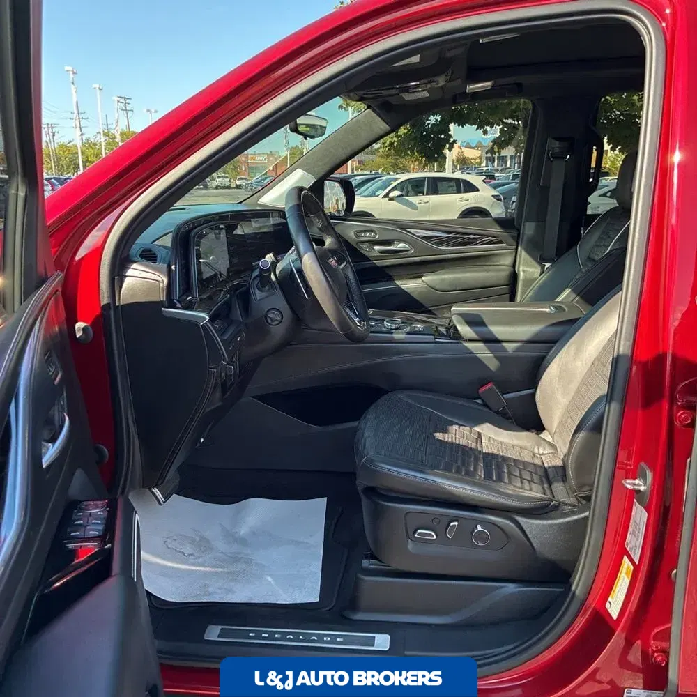 2023 Cadillac Escalade-V Base
