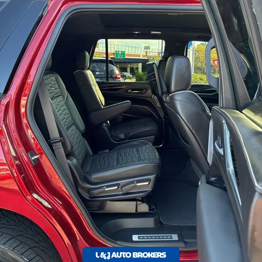 2023 Cadillac Escalade-V Base