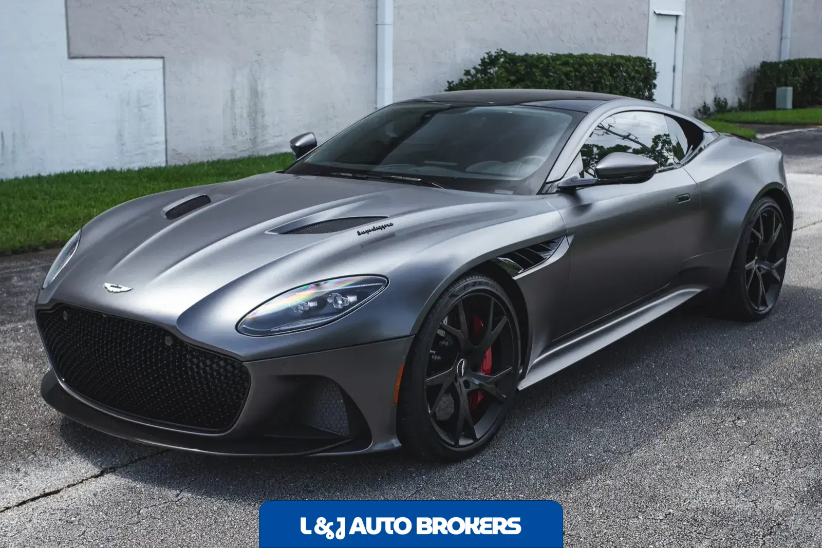 2019 Aston Martin DBS Superleggera Coupe