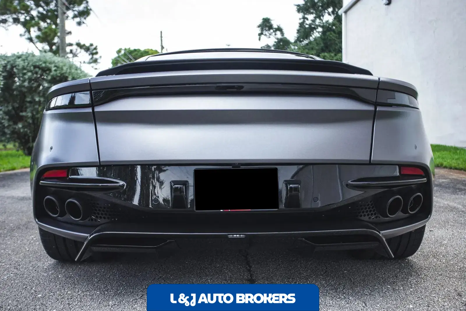 2019 Aston Martin DBS Superleggera Coupe