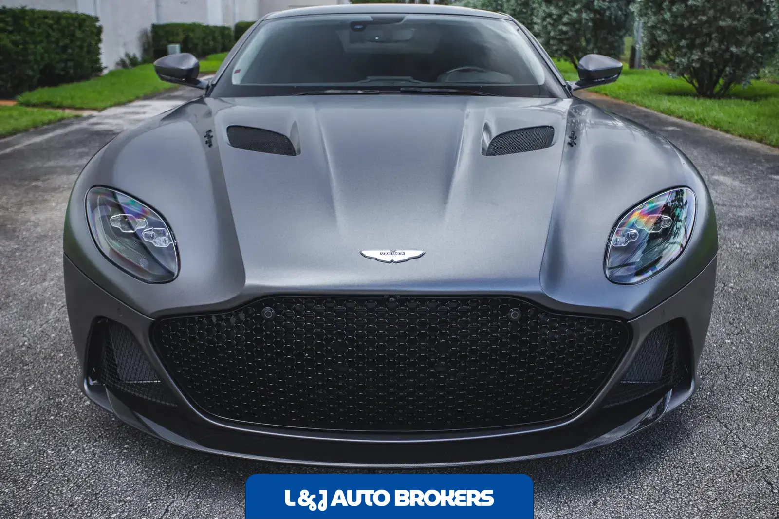 2019 Aston Martin DBS Superleggera Coupe