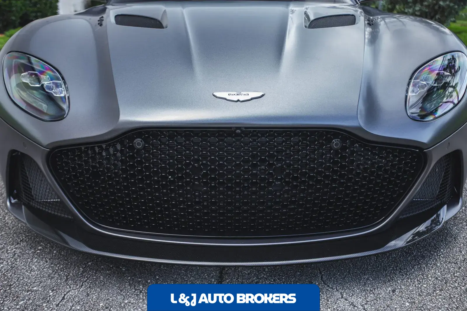 2019 Aston Martin DBS Superleggera Coupe