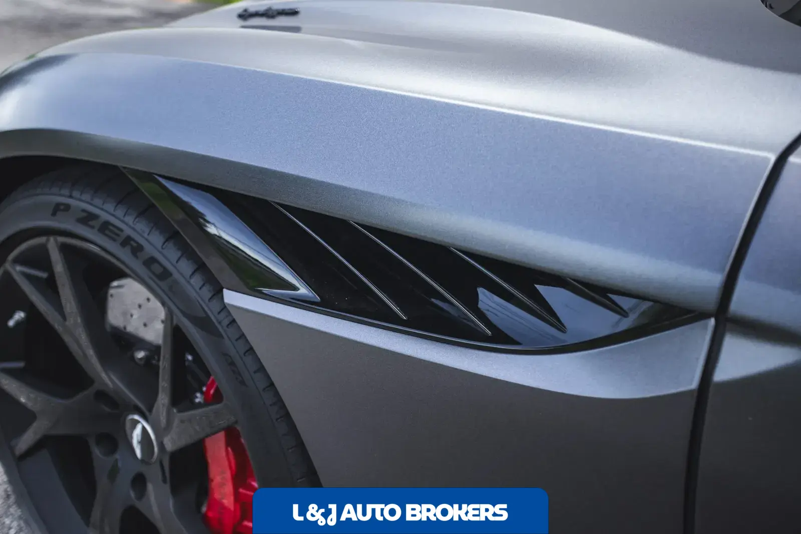 2019 Aston Martin DBS Superleggera Coupe