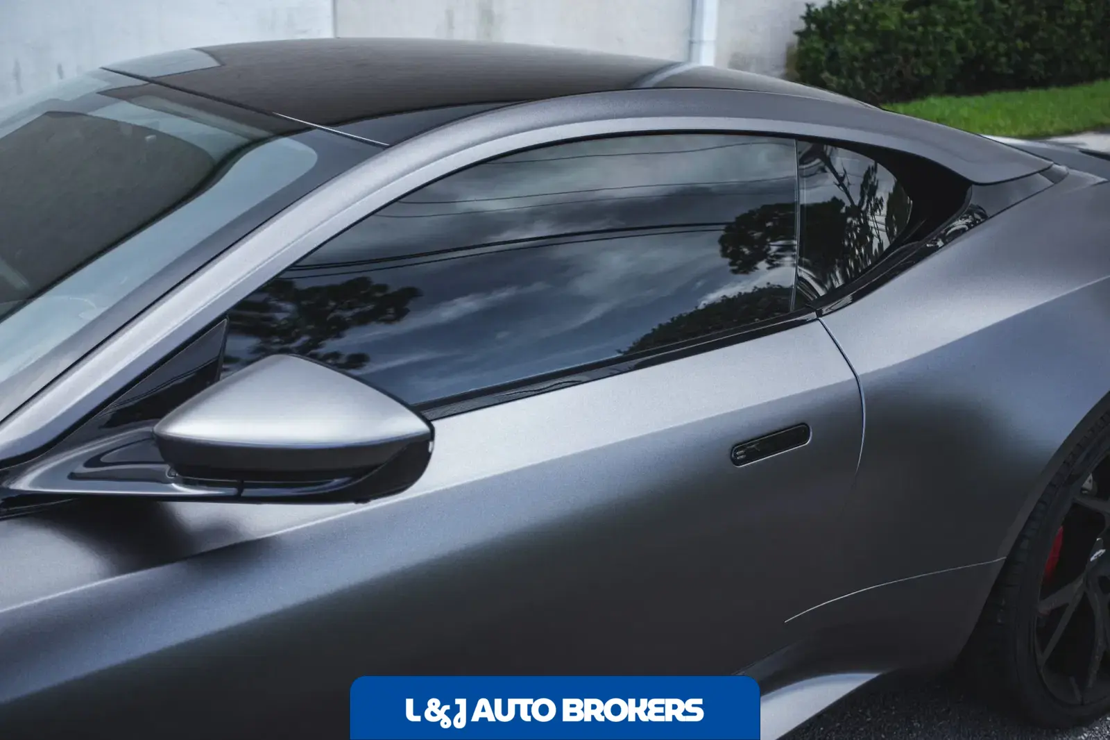 2019 Aston Martin DBS Superleggera Coupe