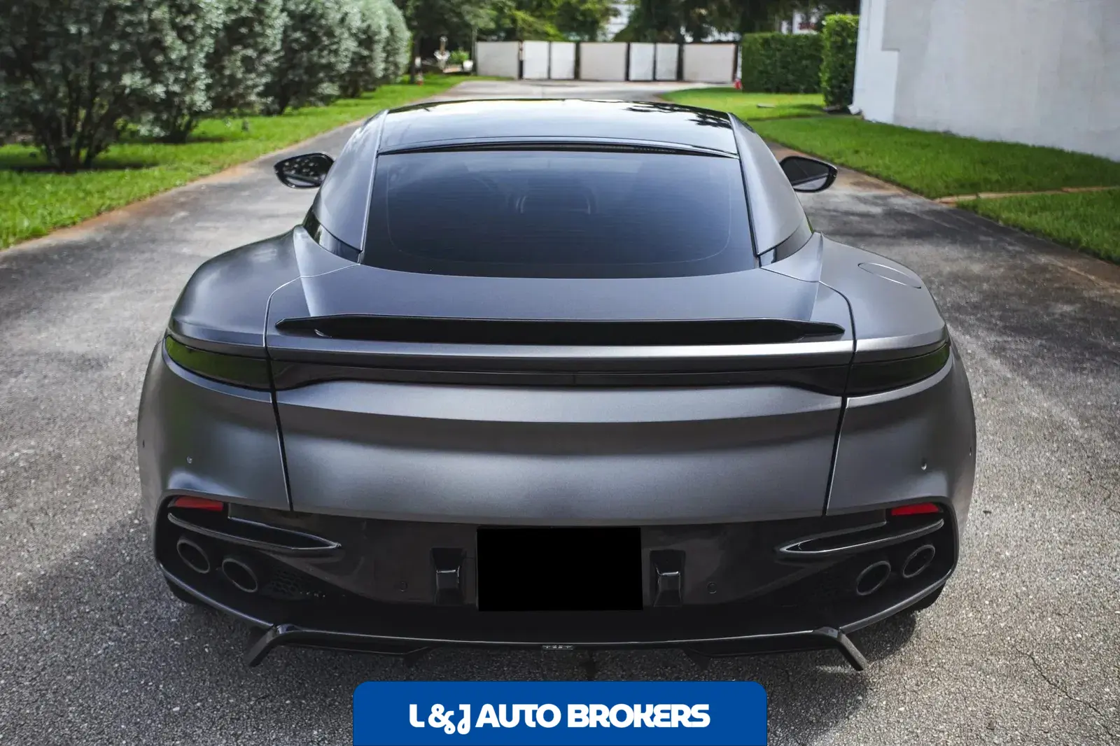 2019 Aston Martin DBS Superleggera Coupe