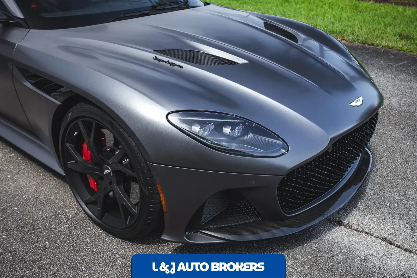 2019 Aston Martin DBS Superleggera Coupe