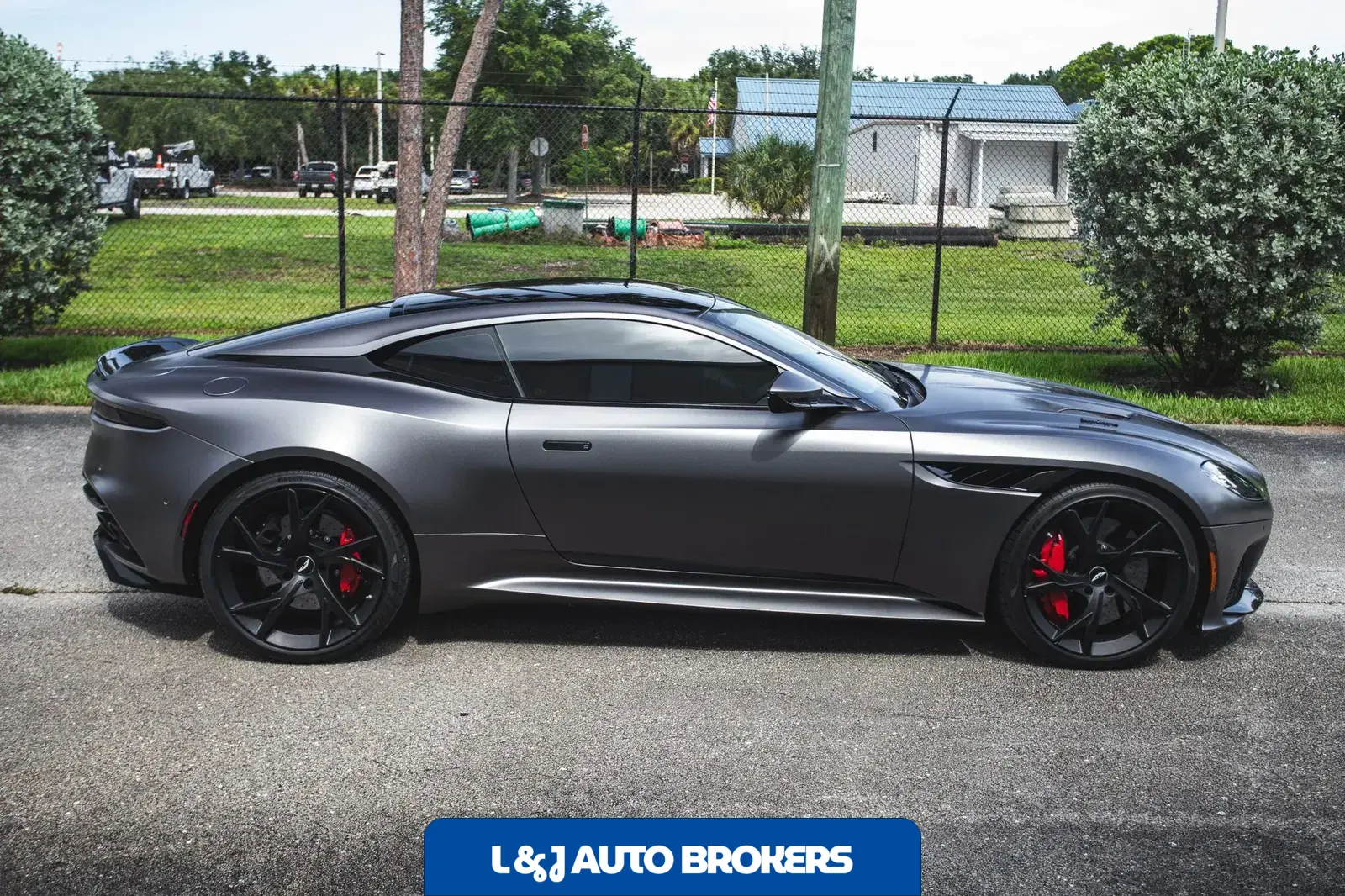 2019 Aston Martin DBS Superleggera Coupe