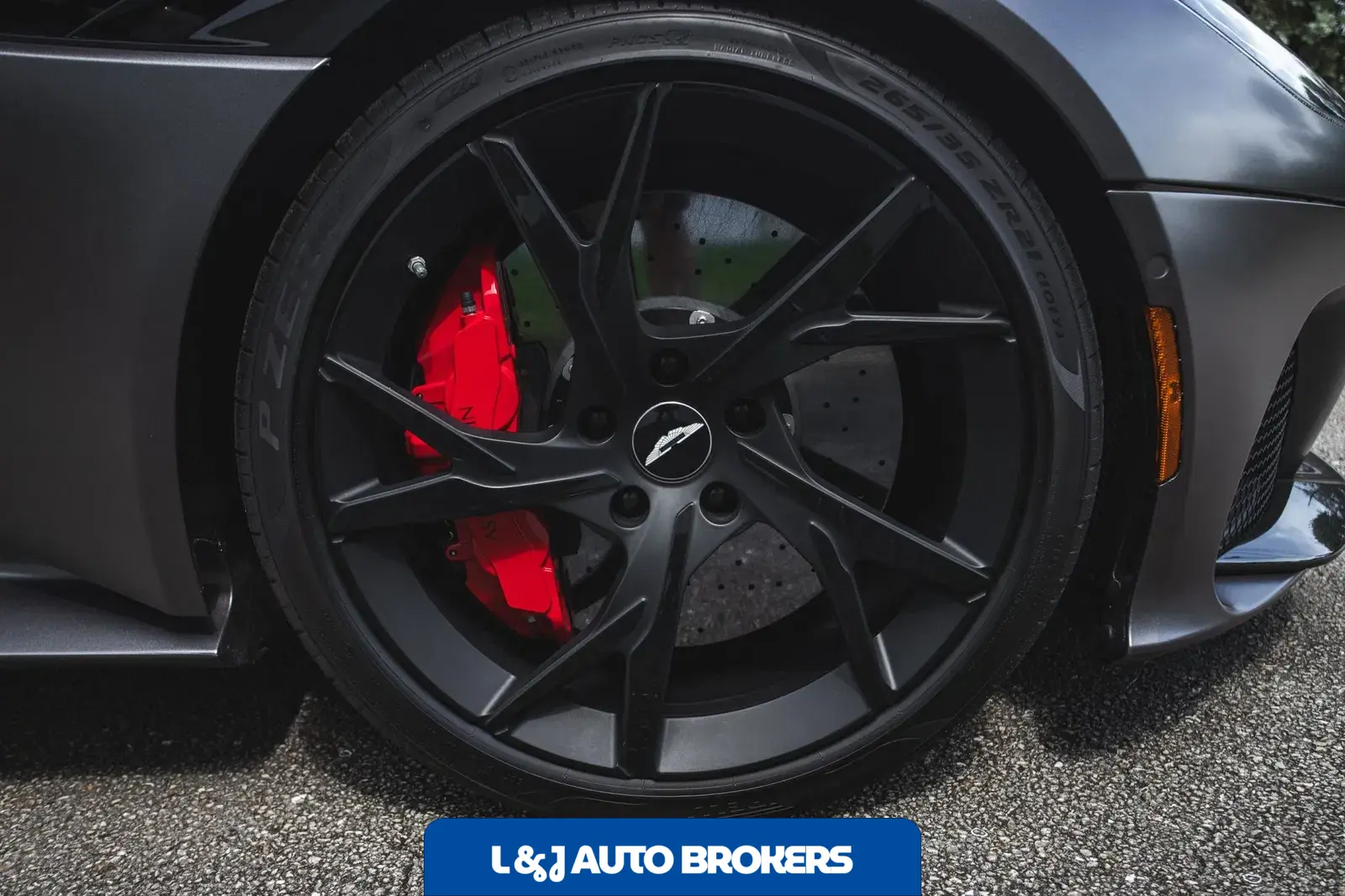 2019 Aston Martin DBS Superleggera Coupe