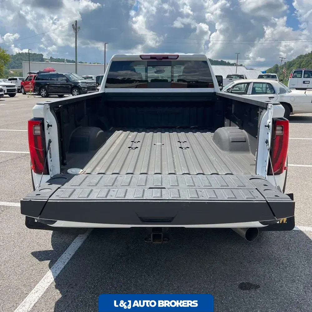 2024 GMC Sierra 3500 Denali