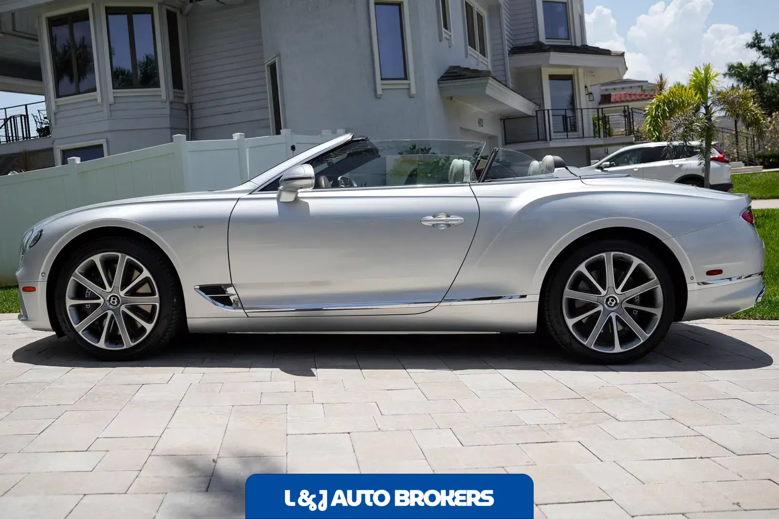 2022 Bentley Continental GTC V8