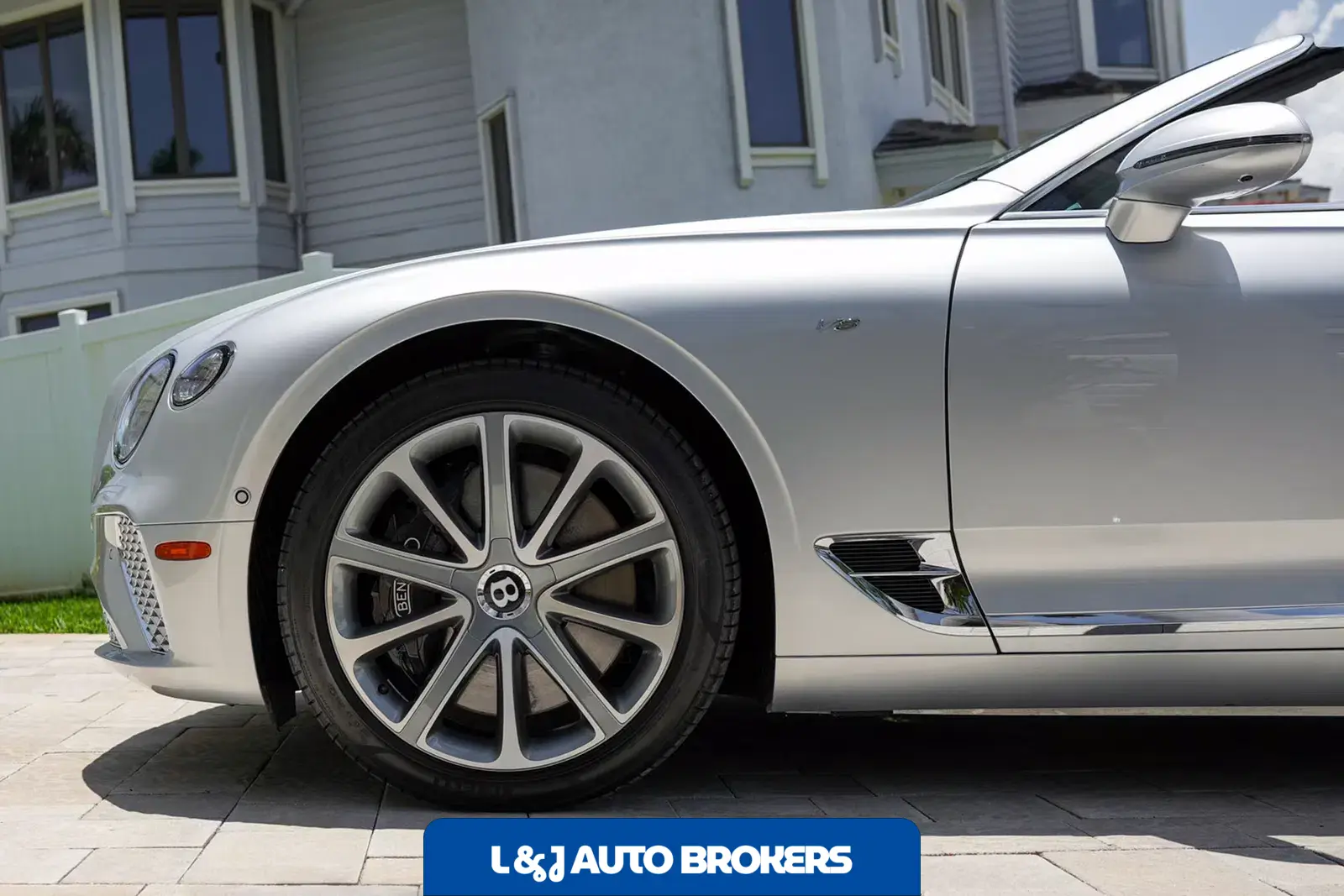 2022 Bentley Continental GTC V8