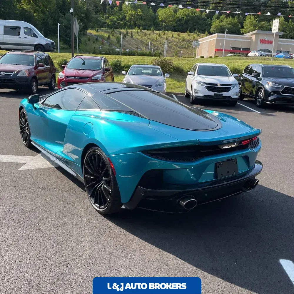 2023 McLaren GT Base