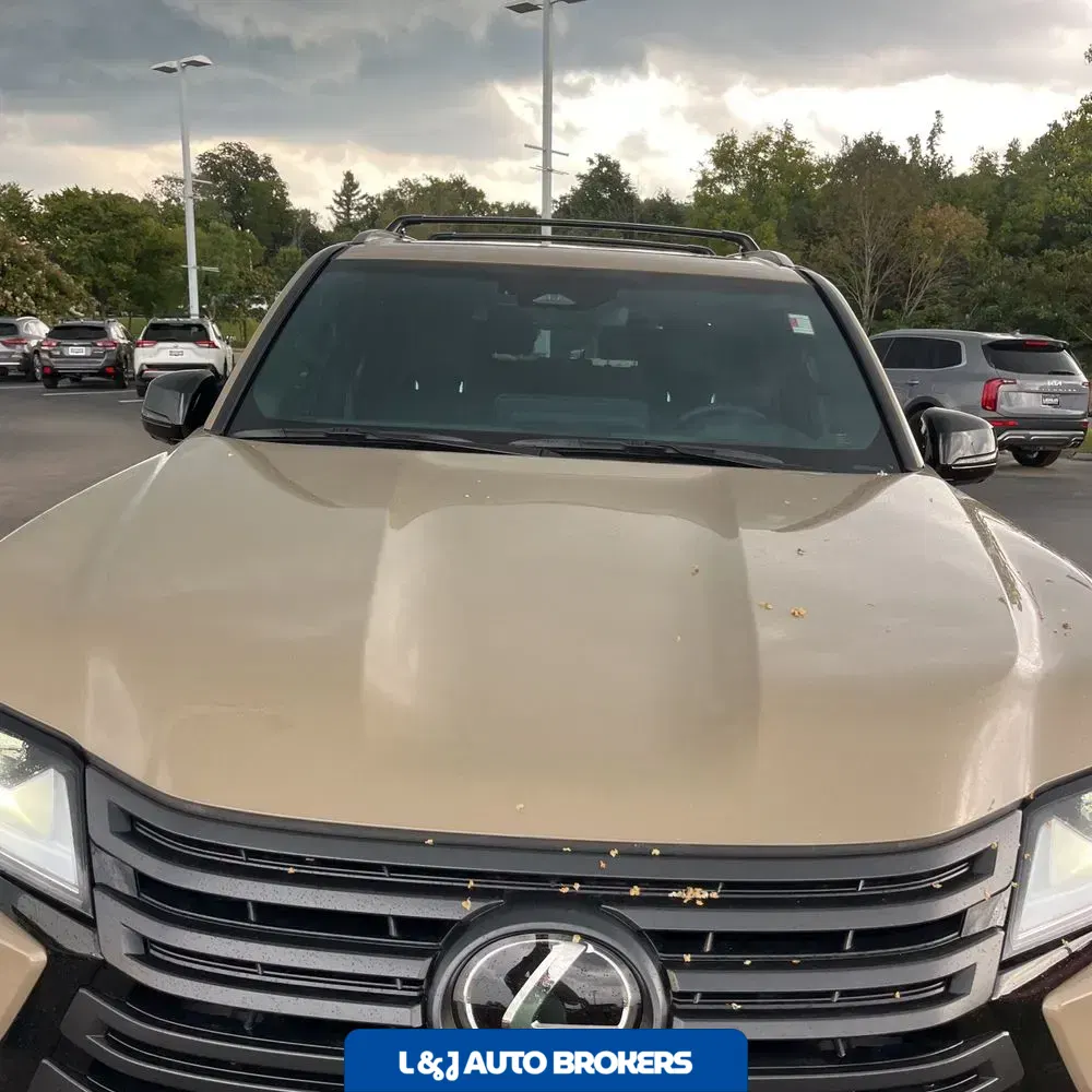2025 Lexus LX 700h Overtrail