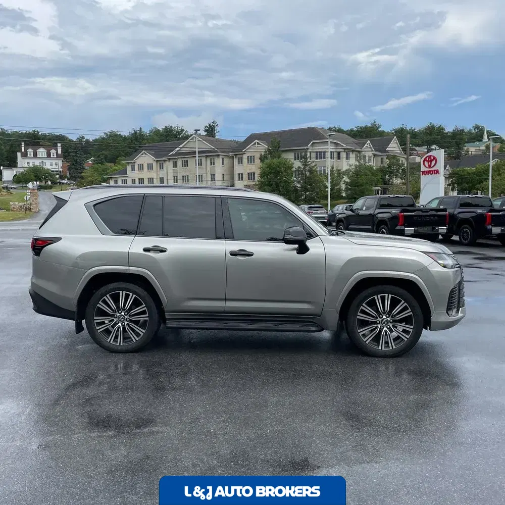 2024 Lexus LX 600 Luxury