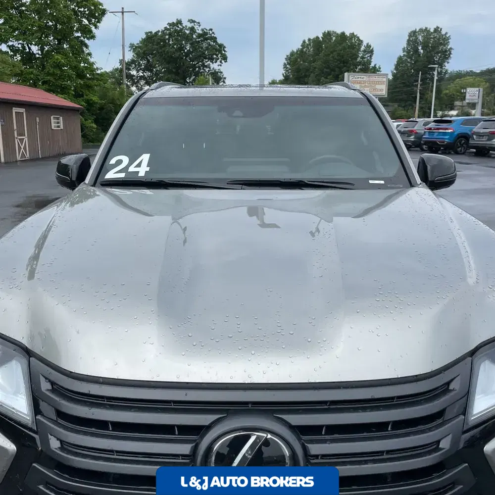2024 Lexus LX 600 Luxury