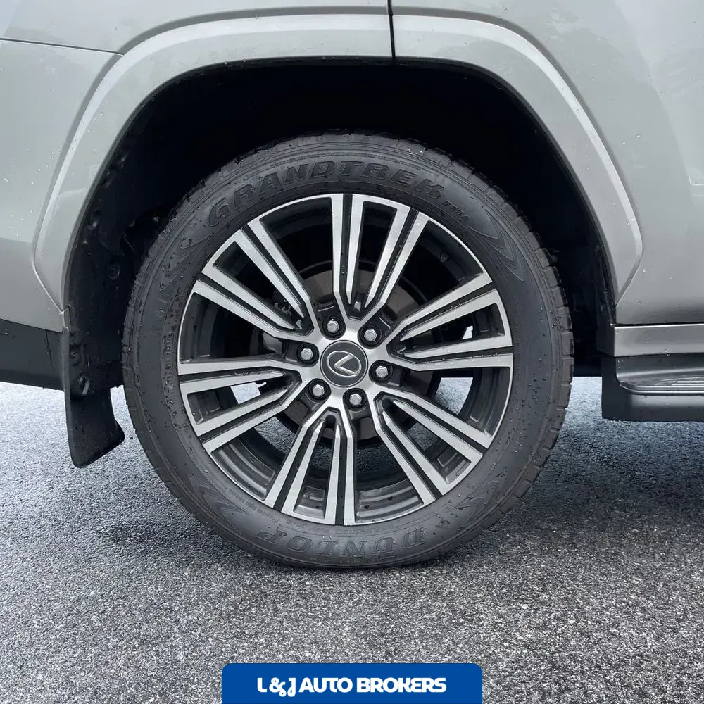 2024 Lexus LX 600 Luxury