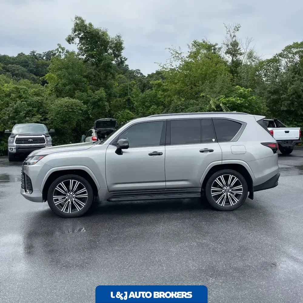 2024 Lexus LX 600 Luxury
