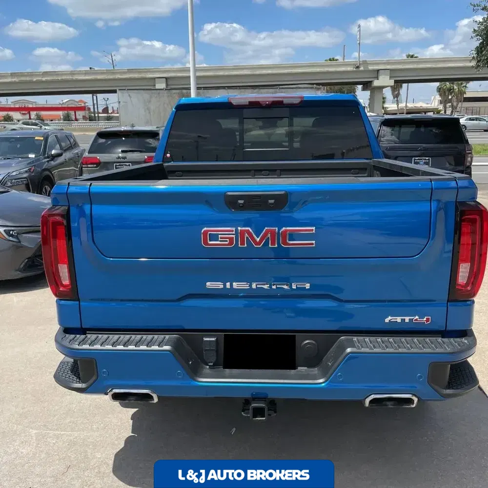 2024 GMC Sierra 1500 AT4