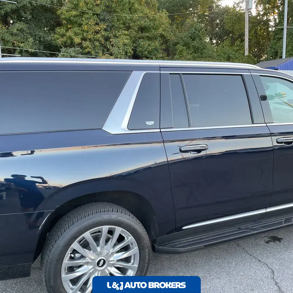 2024 Cadillac Escalade ESV Premium Luxury