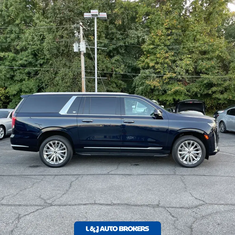 2024 Cadillac Escalade ESV Premium Luxury