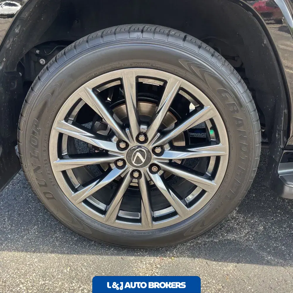 2024 Lexus LX 600 F SPORT Handling
