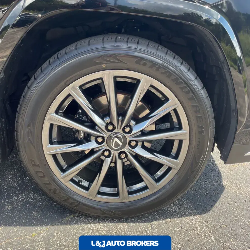 2024 Lexus LX 600 F SPORT Handling