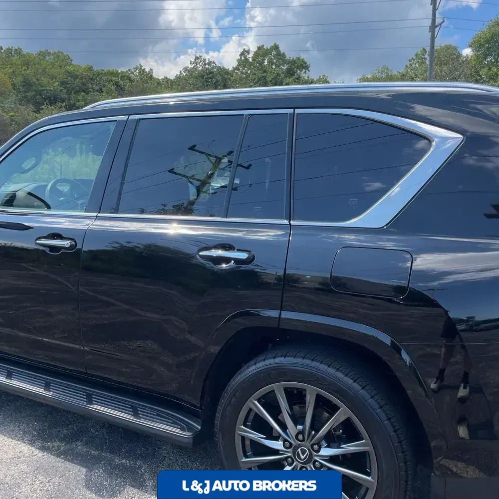 2024 Lexus LX 600 F SPORT Handling