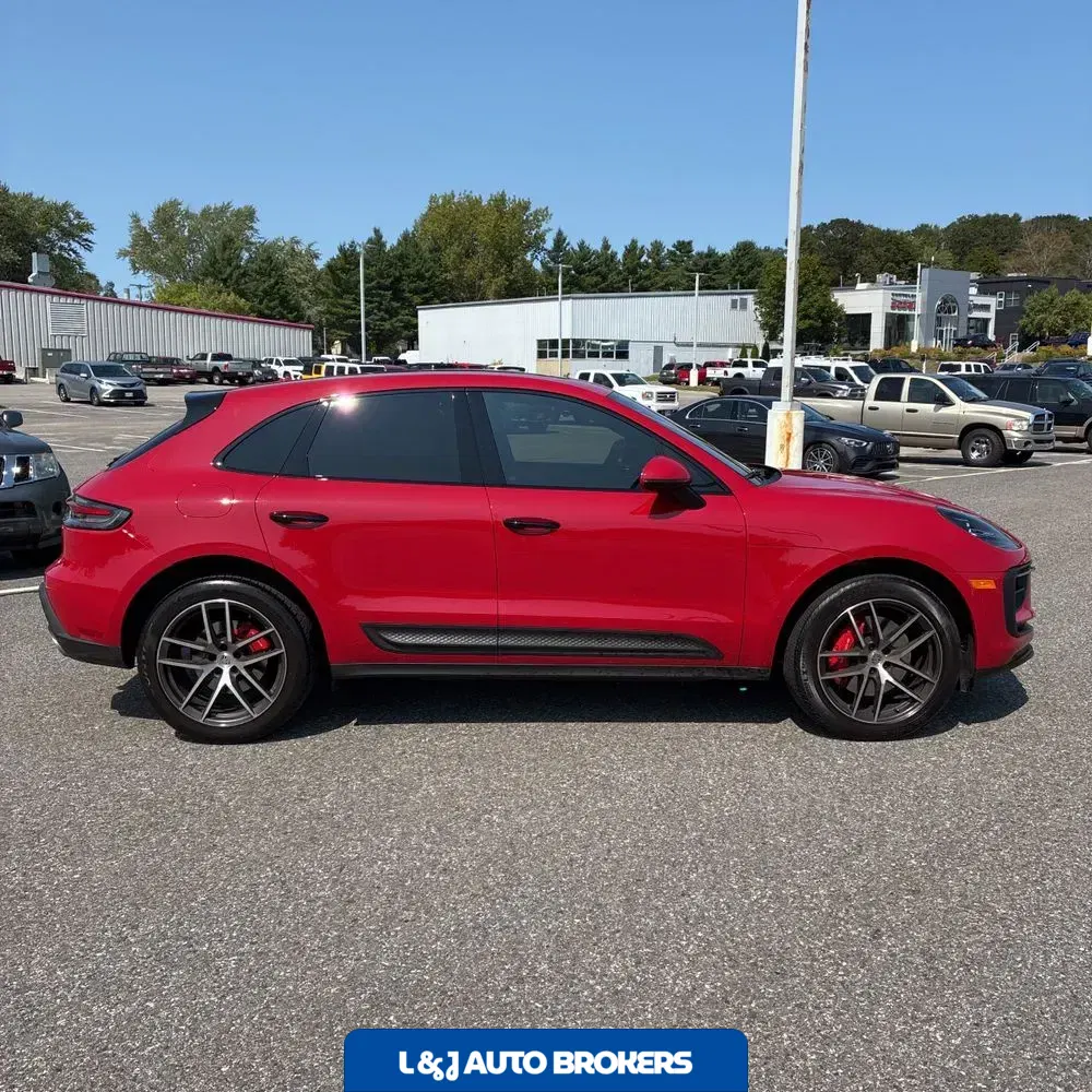 2022 Porsche Macan S
