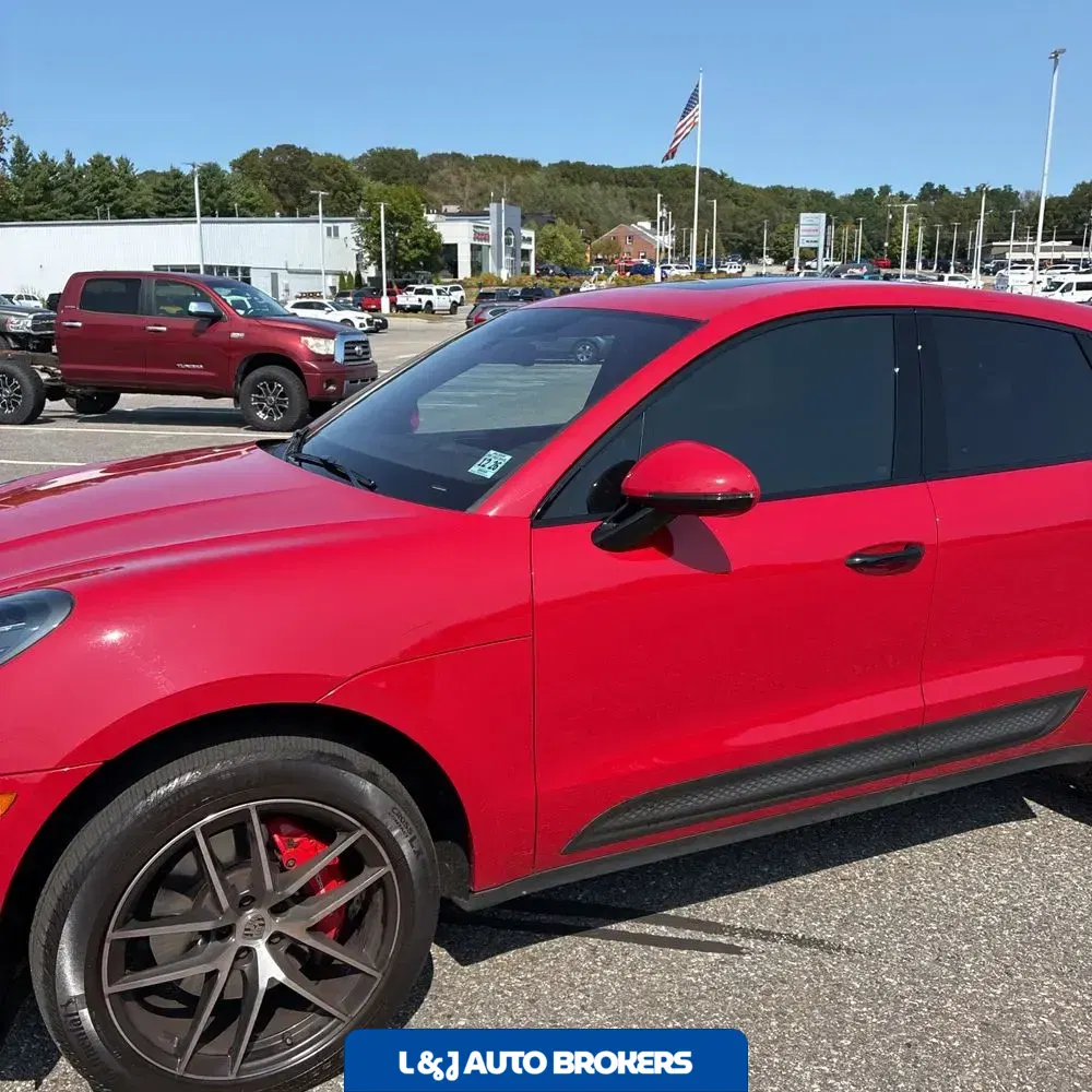 2022 Porsche Macan S