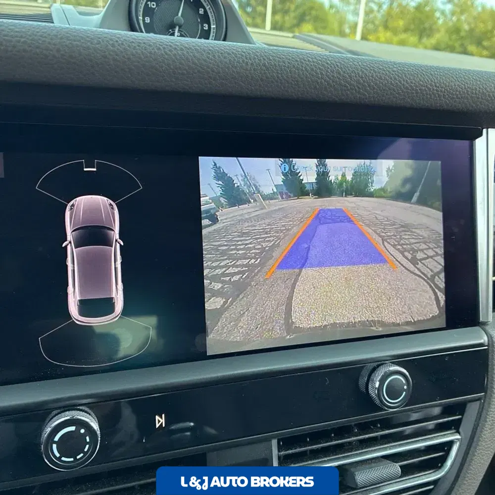2022 Porsche Macan S