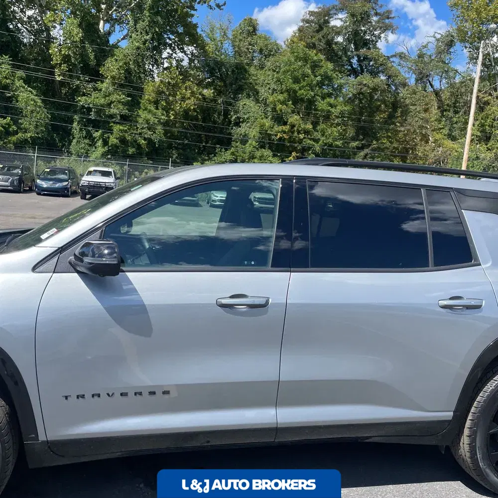 2024 Chevrolet Traverse RS