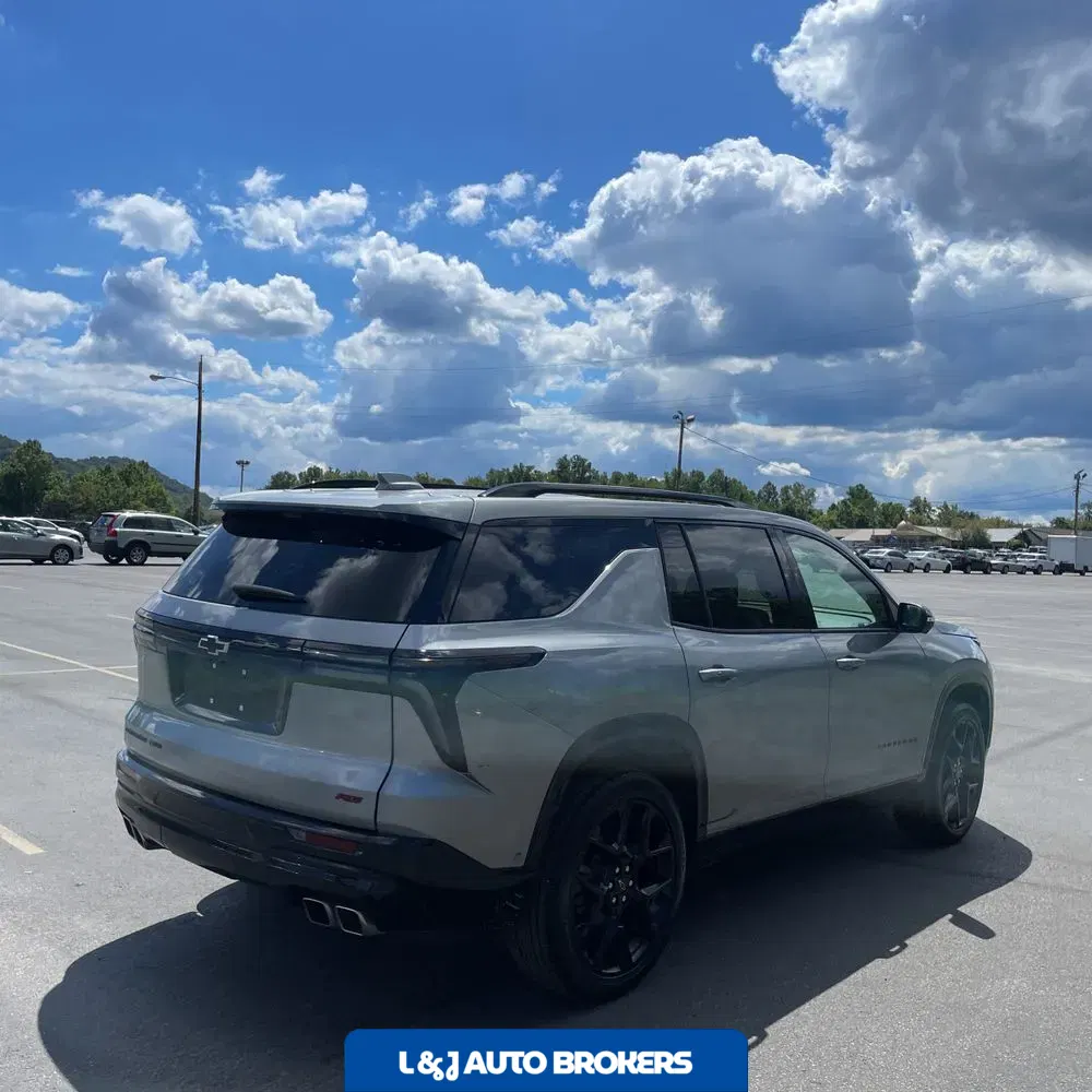 2024 Chevrolet Traverse RS