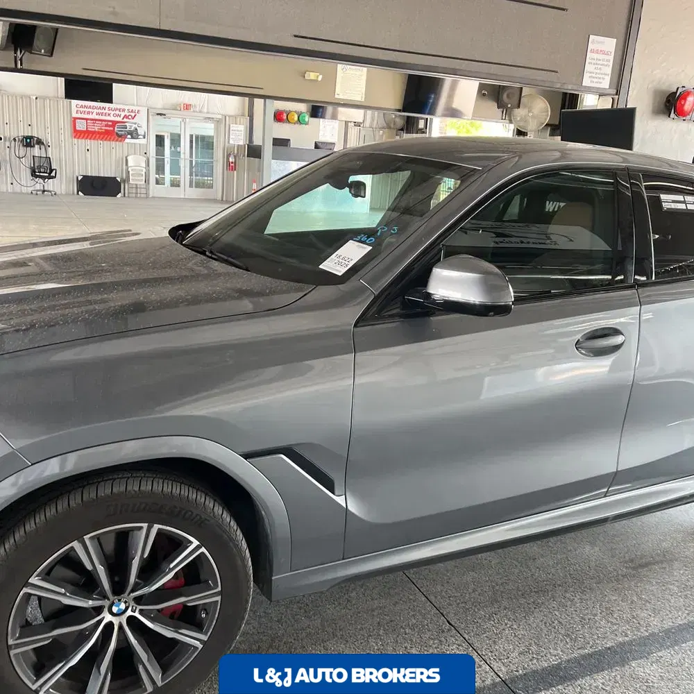 2025 BMW X6 XDrive40i