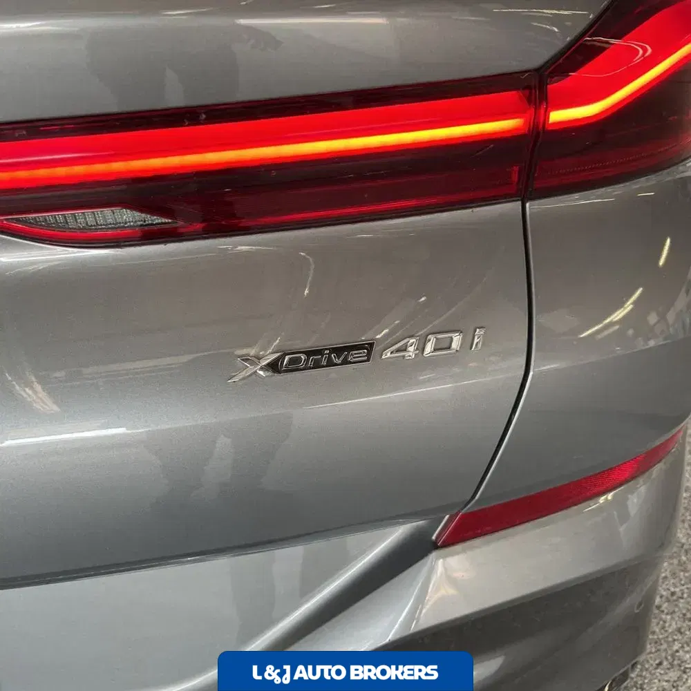 2025 BMW X6 XDrive40i