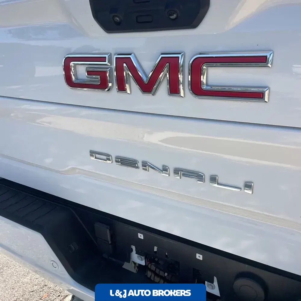2024 GMC Sierra 2500HD Denali