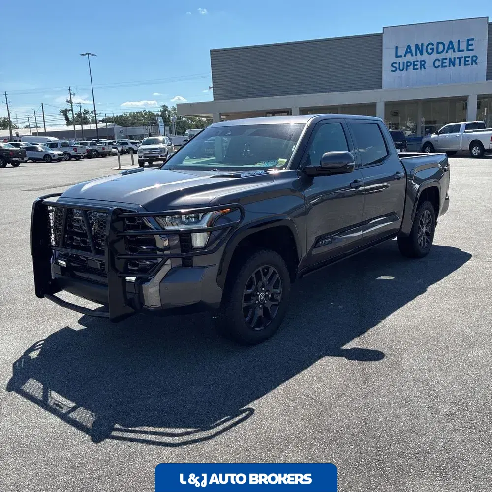 2022 Toyota Tundra Platinum HV